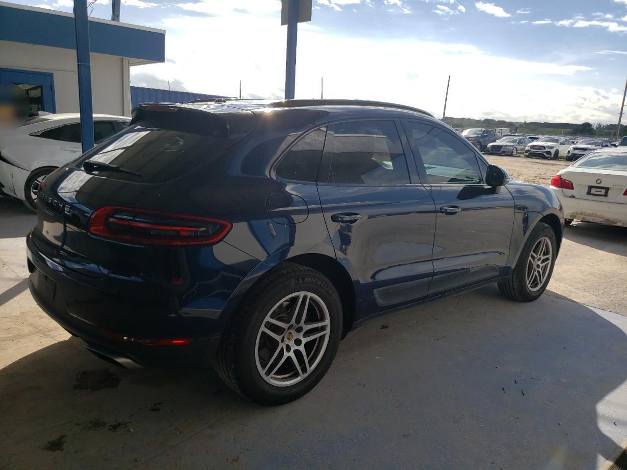 Porsche Macan Image 6
