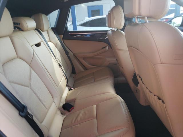 Porsche Macan Image 4