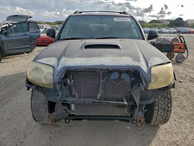 Toyota 4Runner Sr5 Image 10