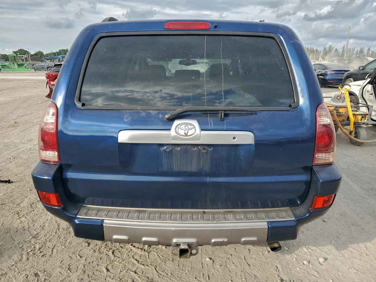 Toyota 4Runner Sr5 Image 11