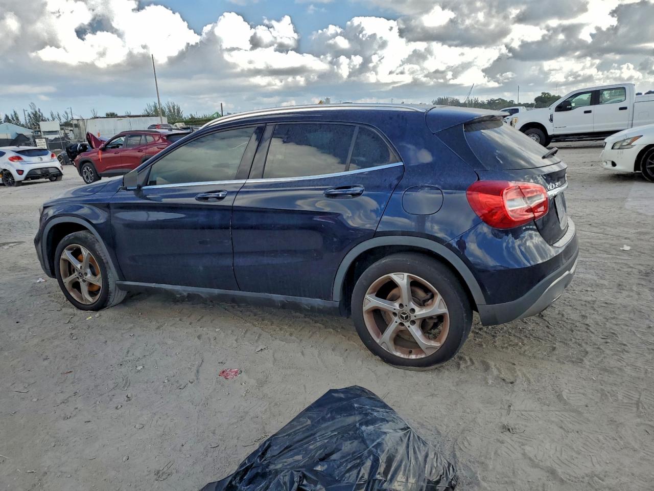 Mercedes-Benz GLA 250 Image 6