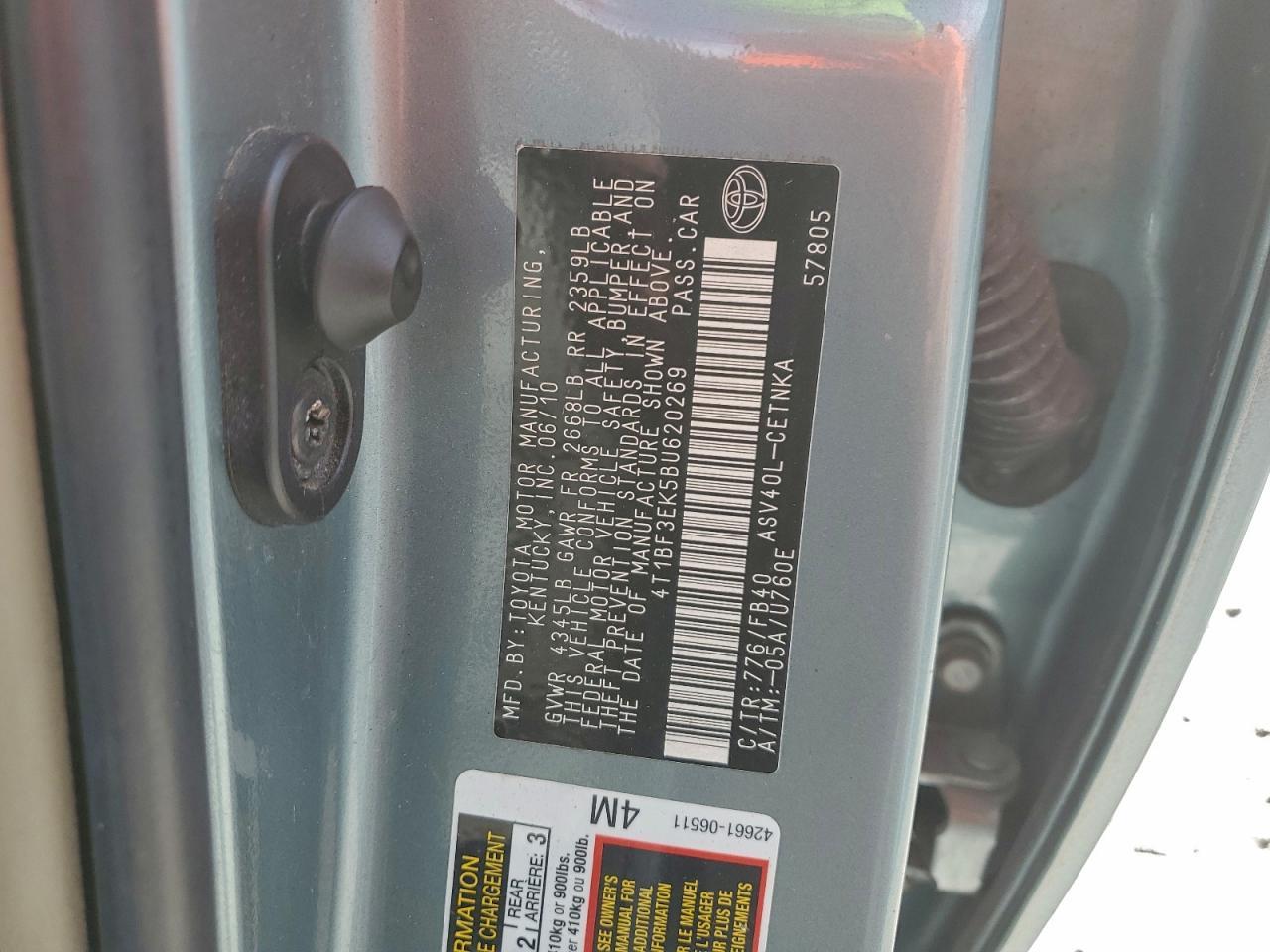 Toyota Camry Base Image 7