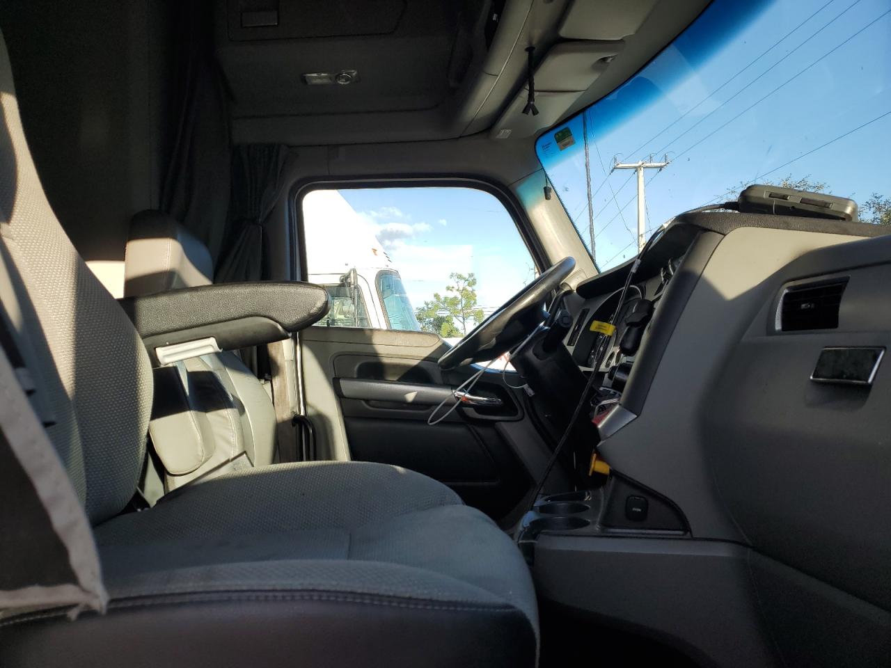 Kenworth Constructi T680 Image 8