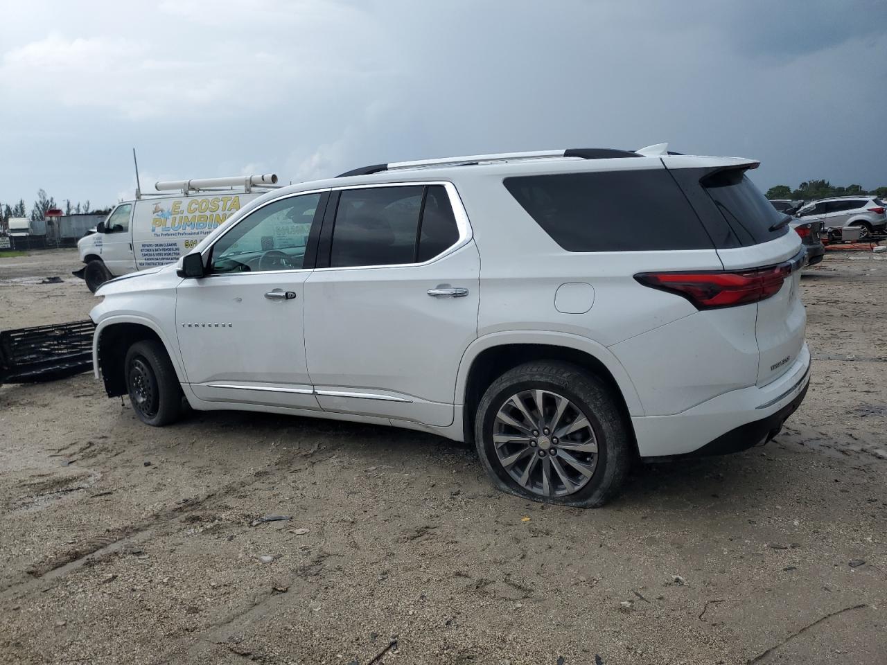 Chevrolet Traverse Premier Image 2