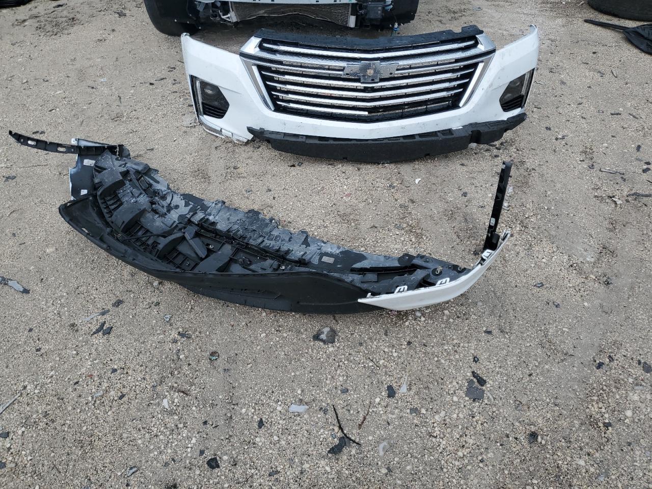 Chevrolet Traverse Premier Image 8