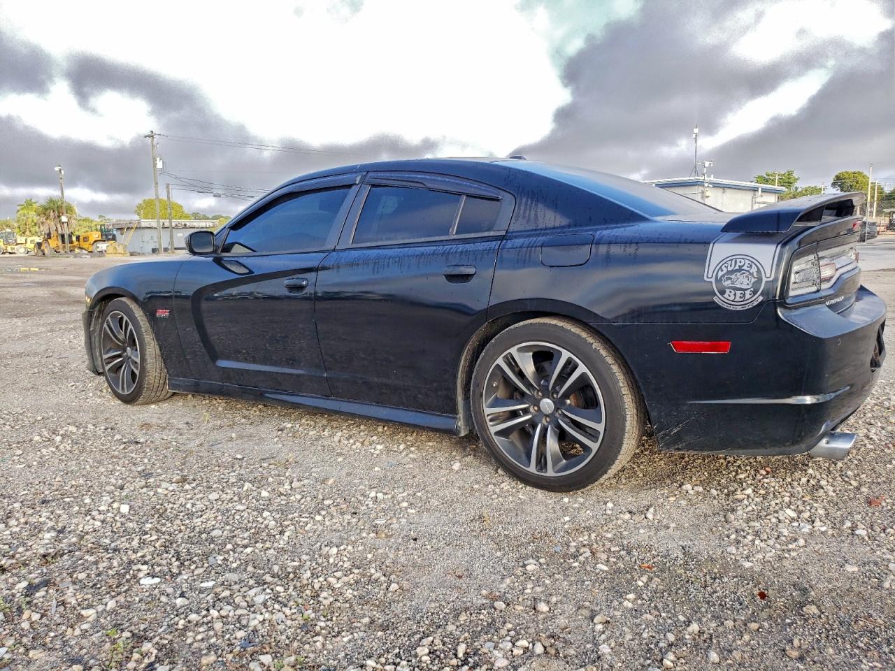 Dodge Charger Super Bee Image 10