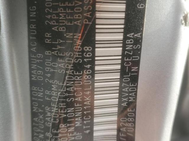 Toyota Camry Le Image 11