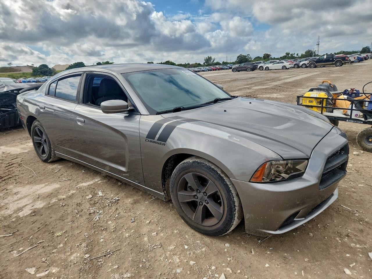 Dodge Charger Se Image 2