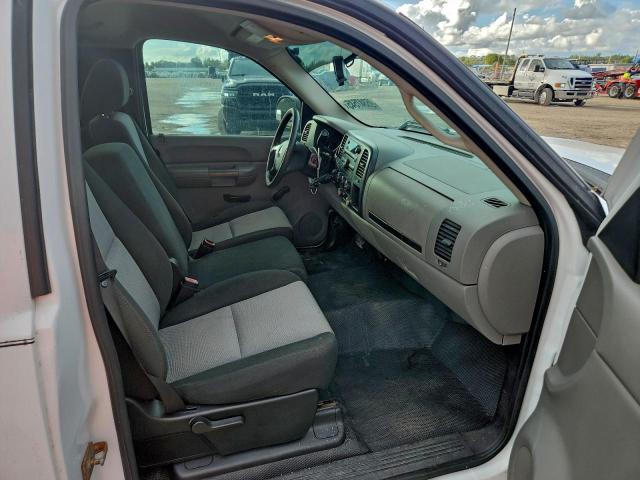 GMC Sierra C1500 Image 9