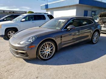  Salvage Porsche Panamera