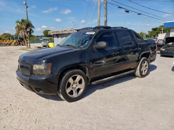  Salvage Chevrolet Avalanche
