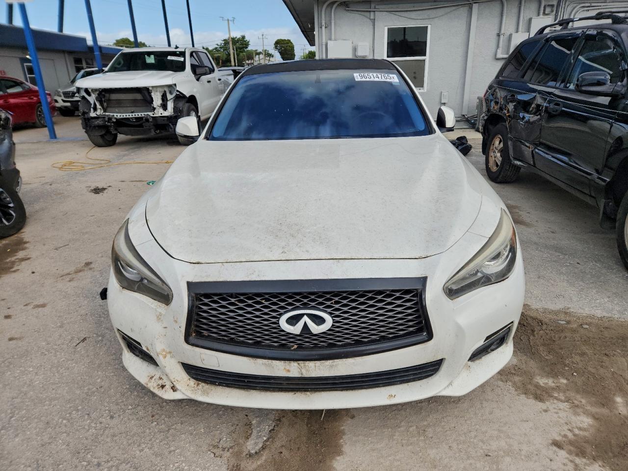 INFINITI Q50 Base Image 9