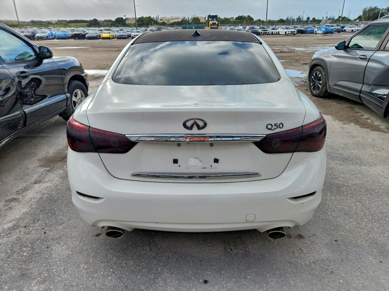 INFINITI Q50 Base Image 6