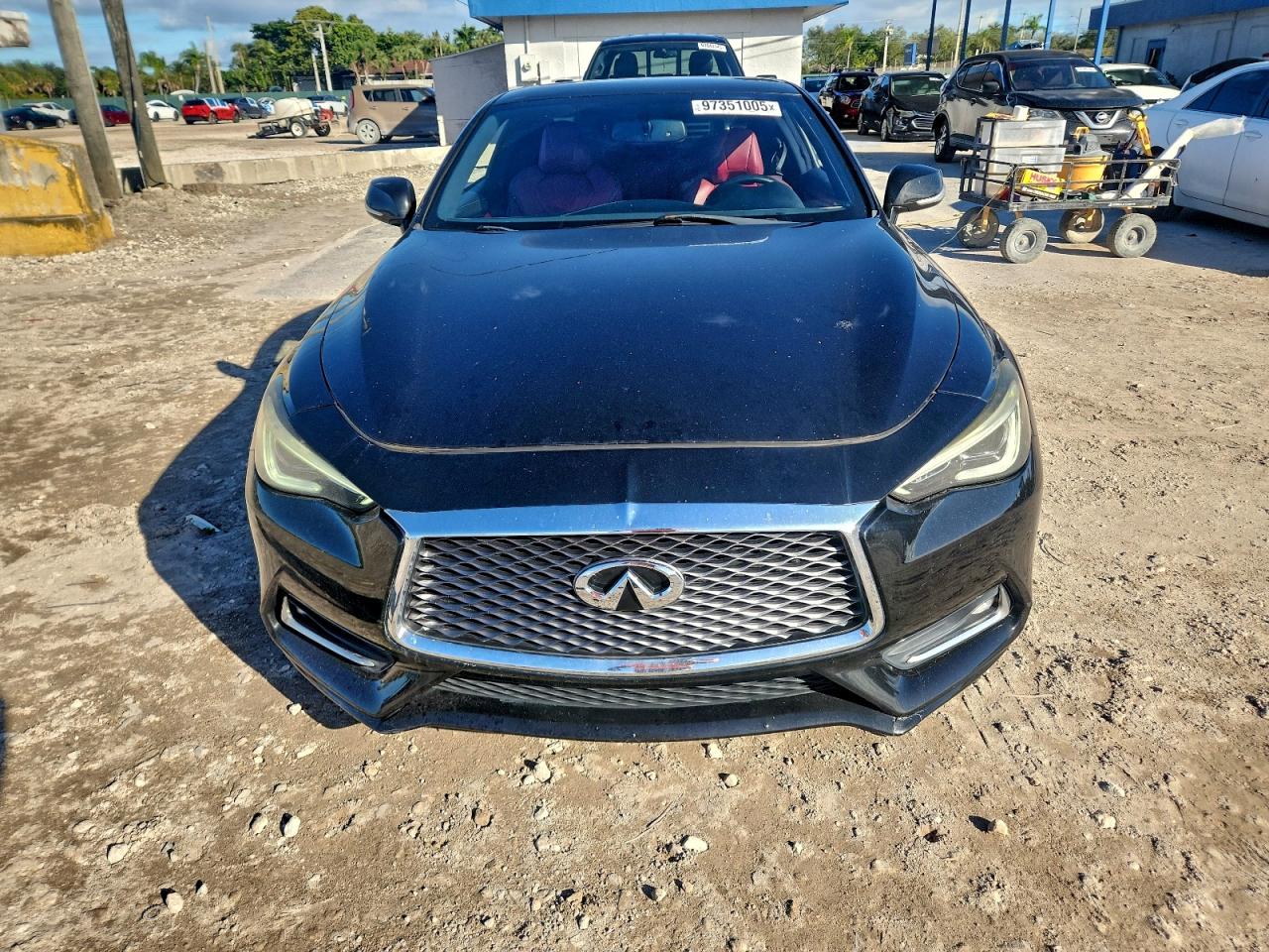 INFINITI Q60 Red Sport 400 Image 11