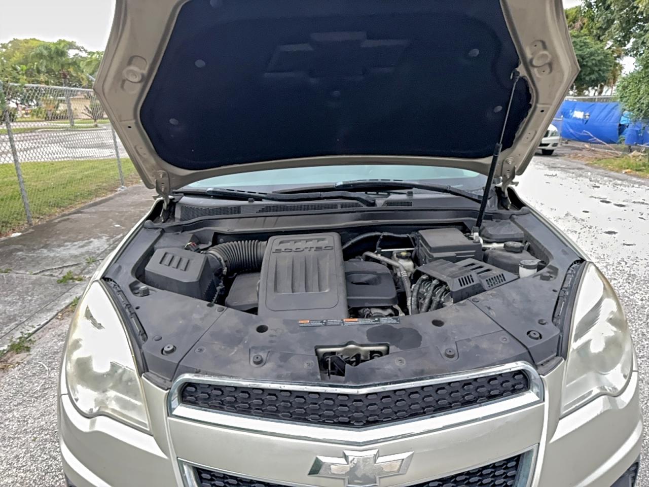 Chevrolet Equinox Ls Image 3