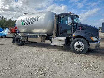  Salvage Kenworth Constructi