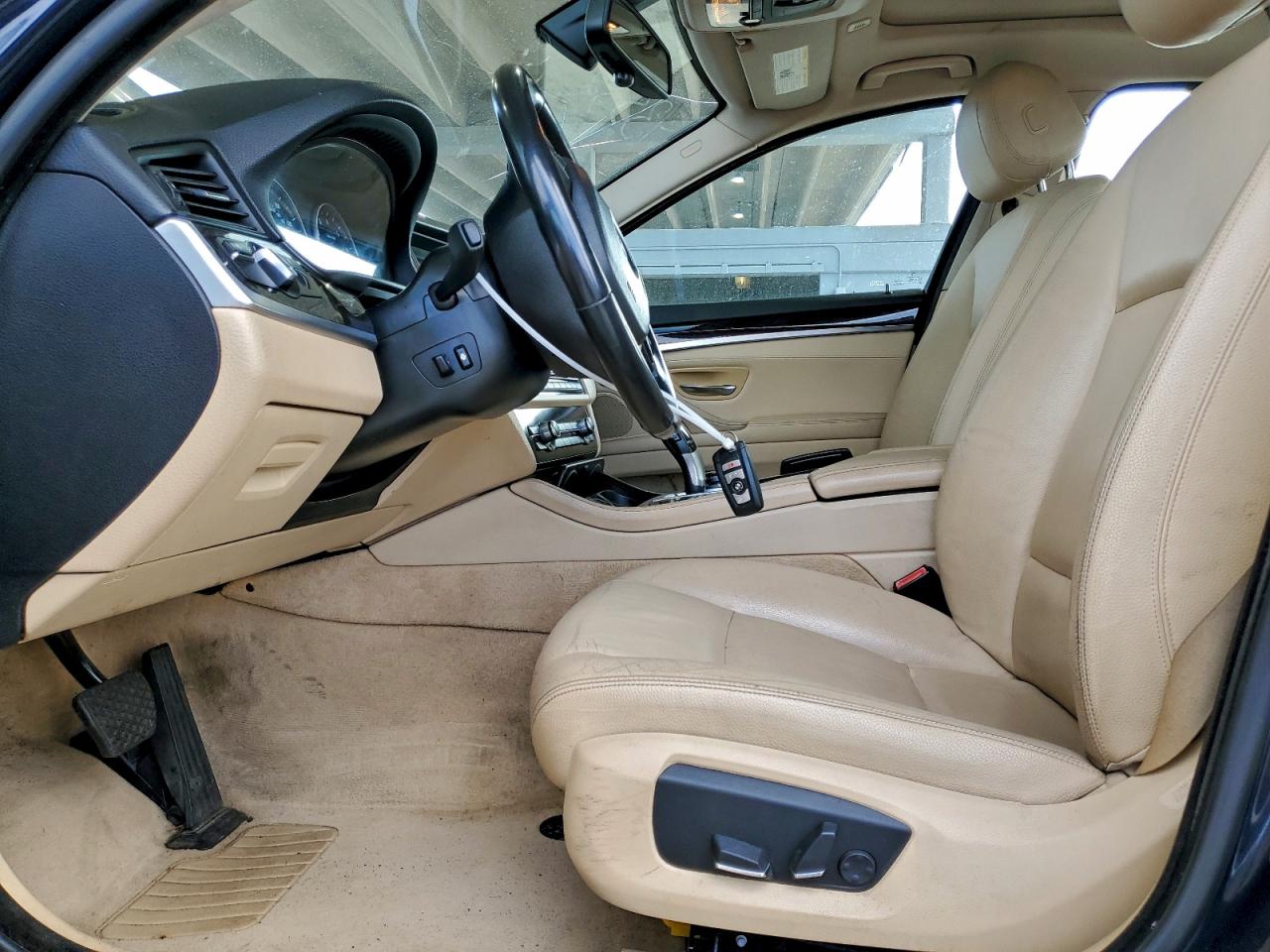 BMW 5 Series Xi Image 4