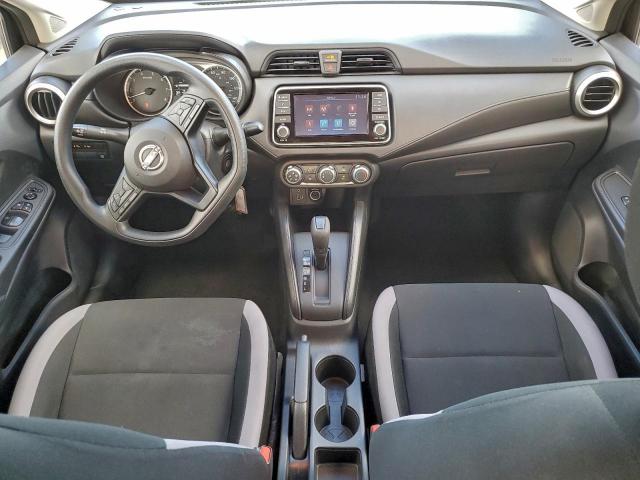 Nissan Versa S Image 7