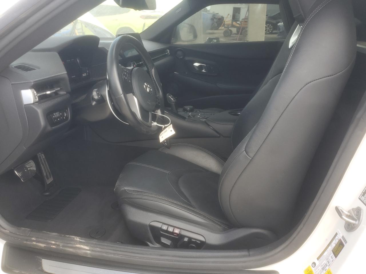 Toyota Supra Base Image 2