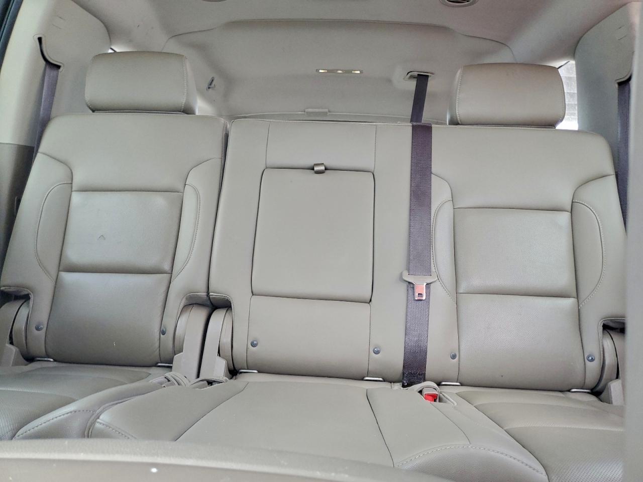 GMC Yukon C1500 Slt Image 7