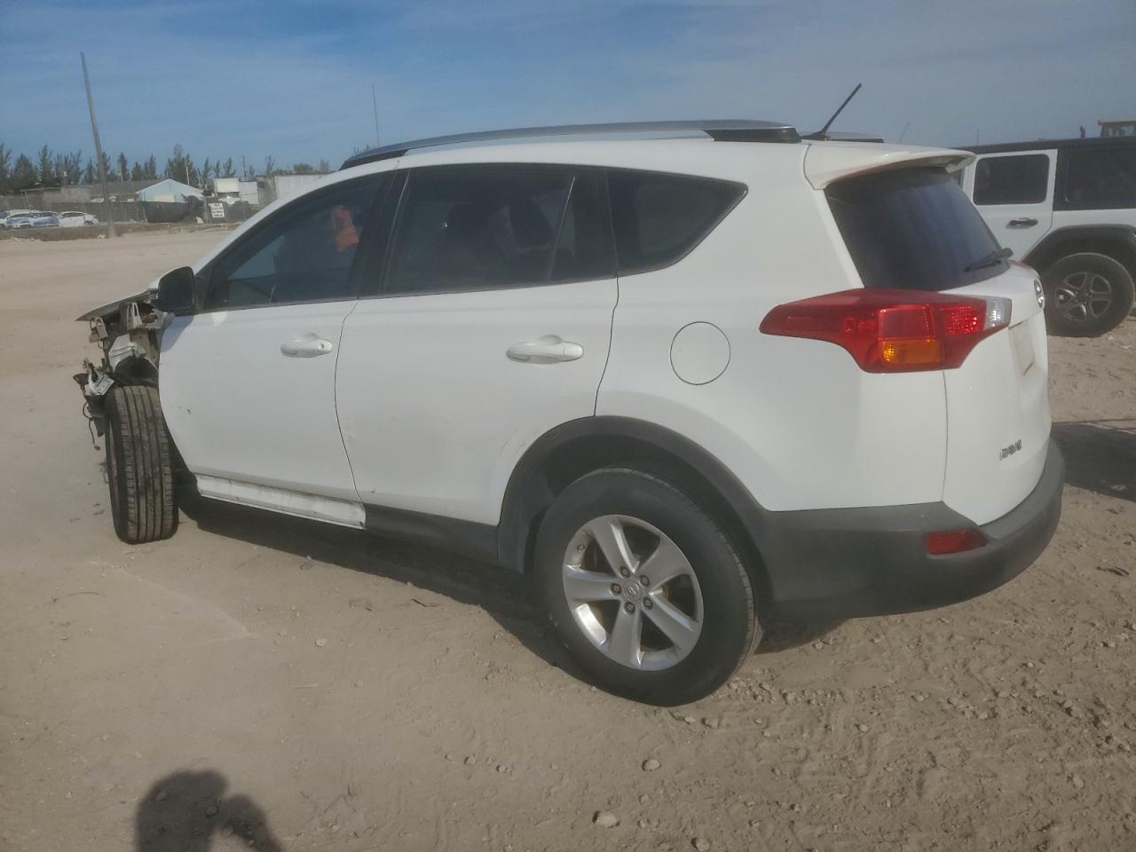 Toyota RAV4 Xle Image 5