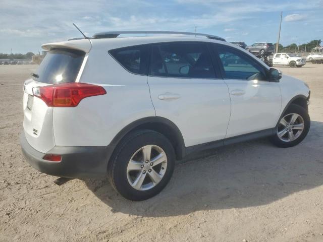 Toyota RAV4 Xle Image 4