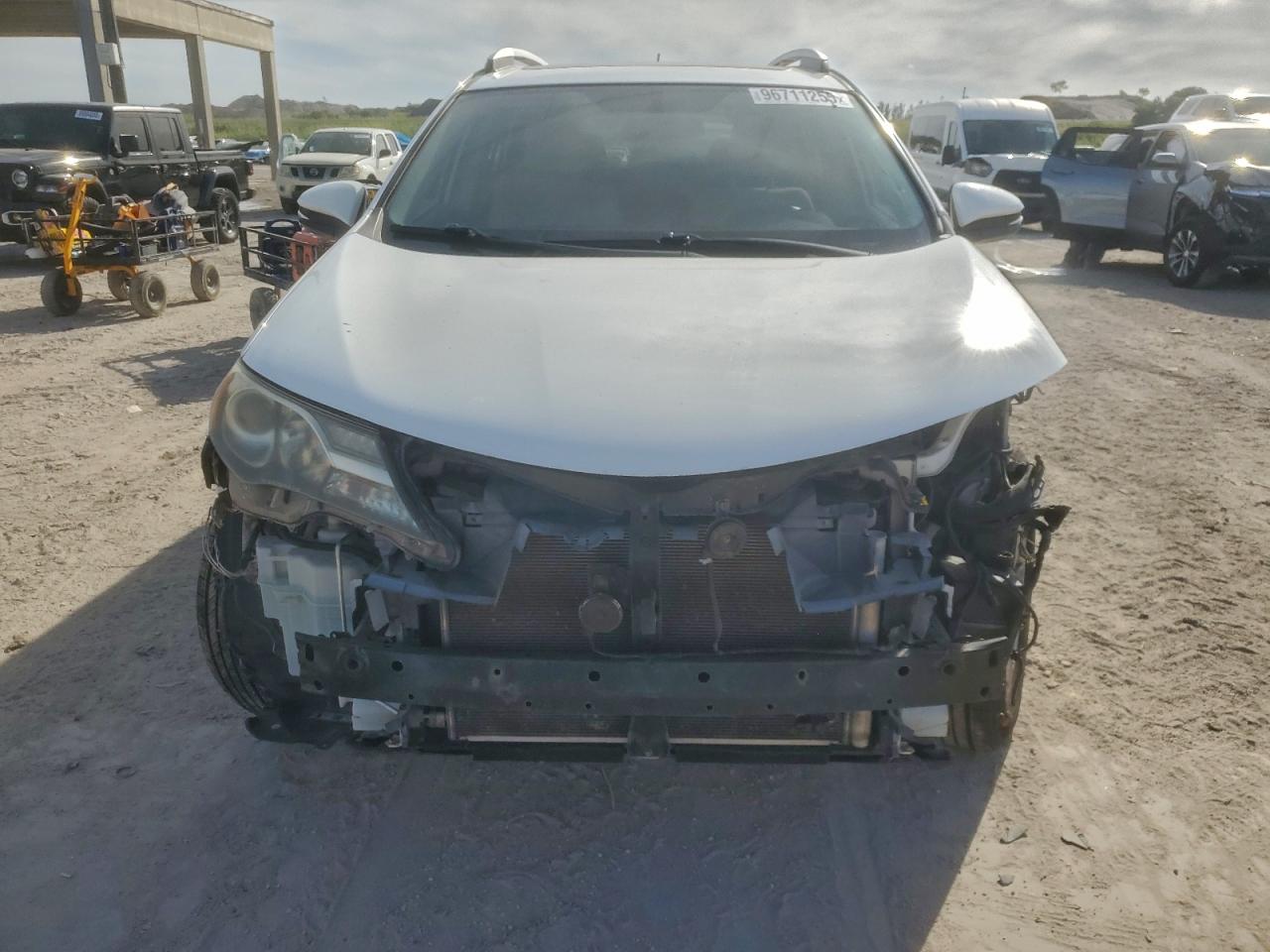 Toyota RAV4 Xle Image 2