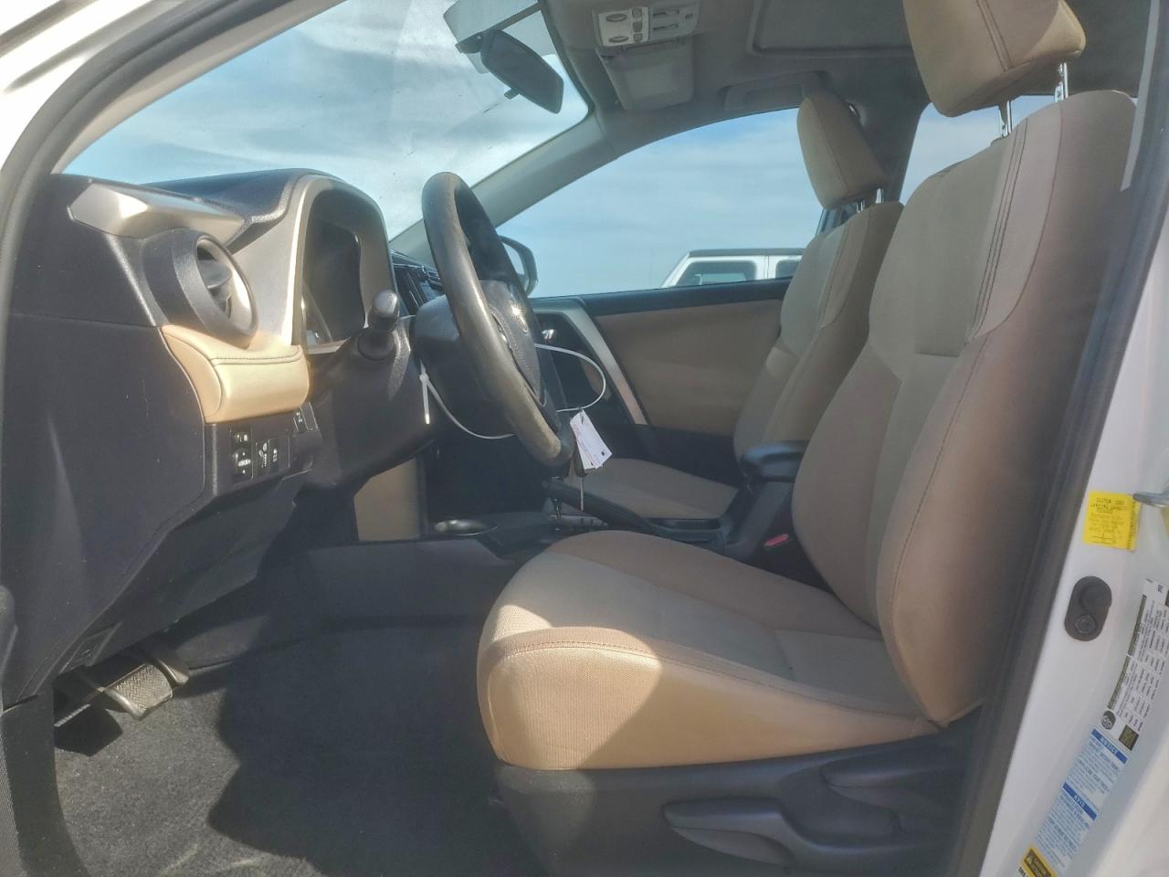 Toyota RAV4 Xle Image 9