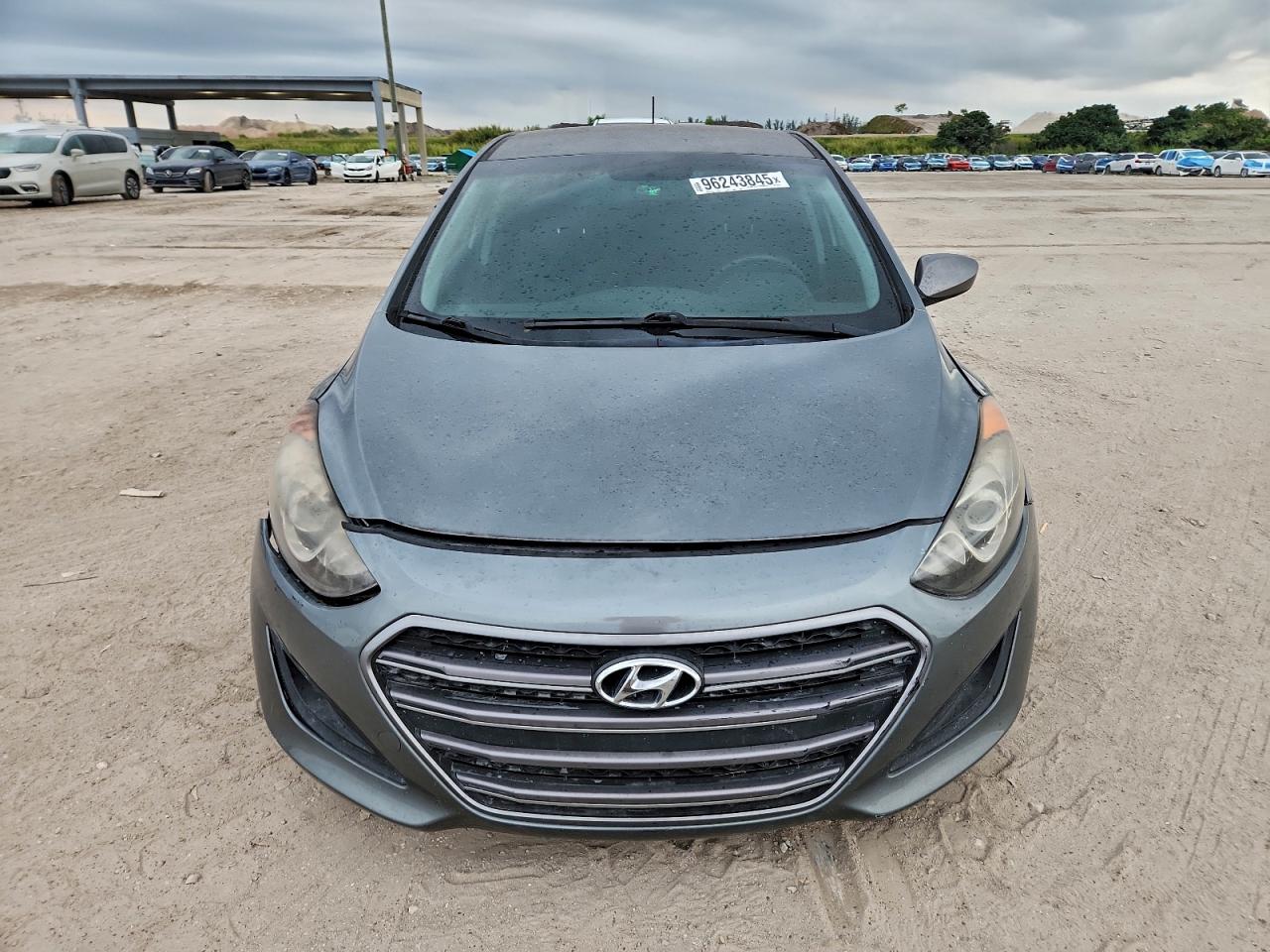 Hyundai ELANTRA Image 3