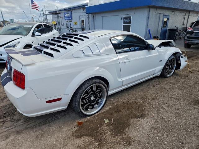 Ford Mustang Gt Image 4