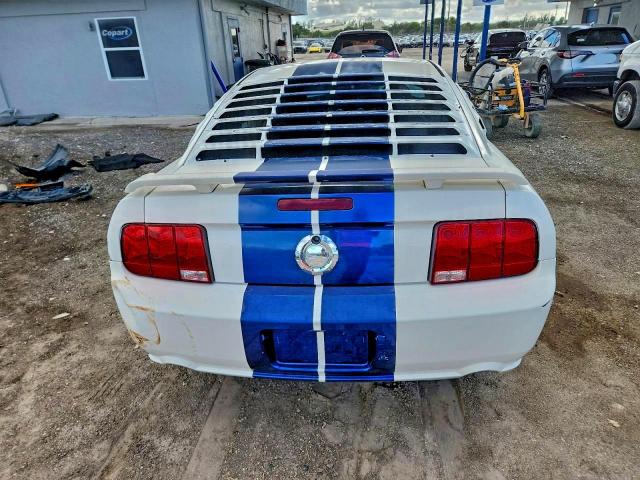 Ford Mustang Gt Image 3