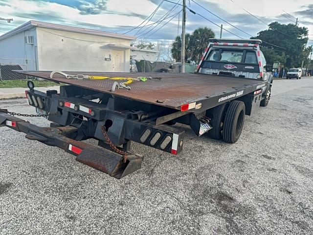 Ford F-550 Super Duty Image 9