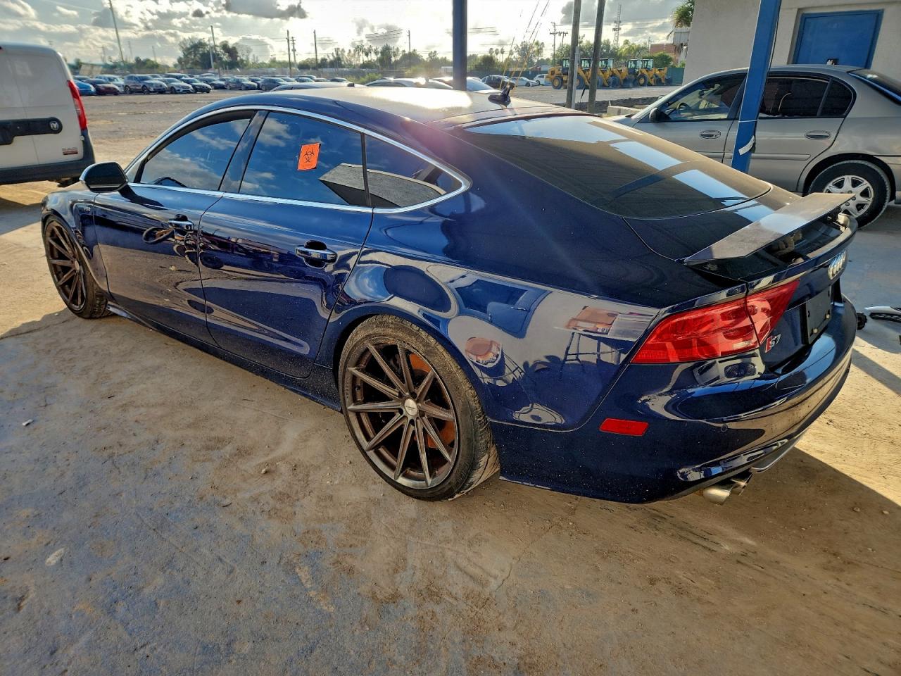 Audi S7 Premium Image 2