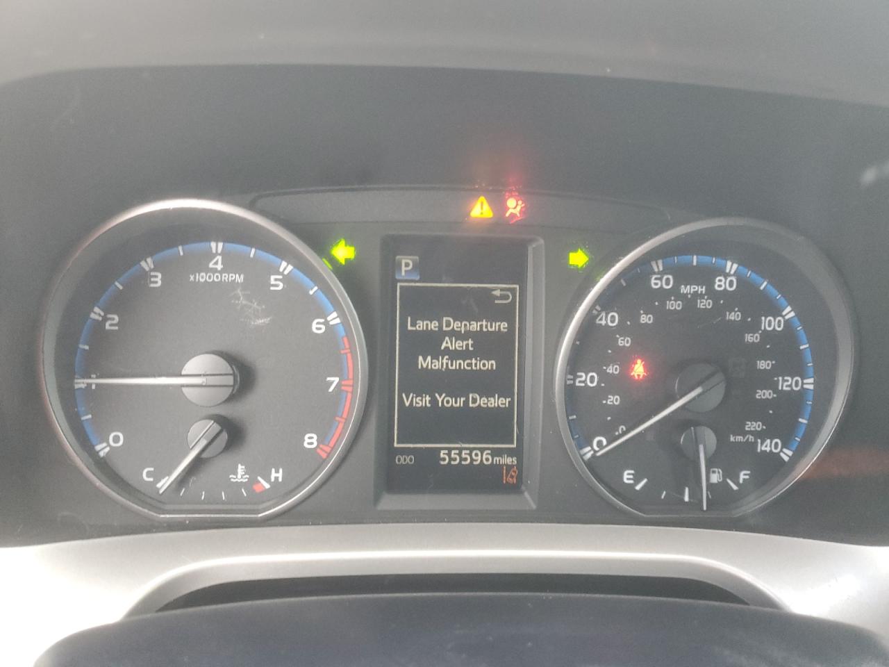 Toyota RAV4 Le Image 7