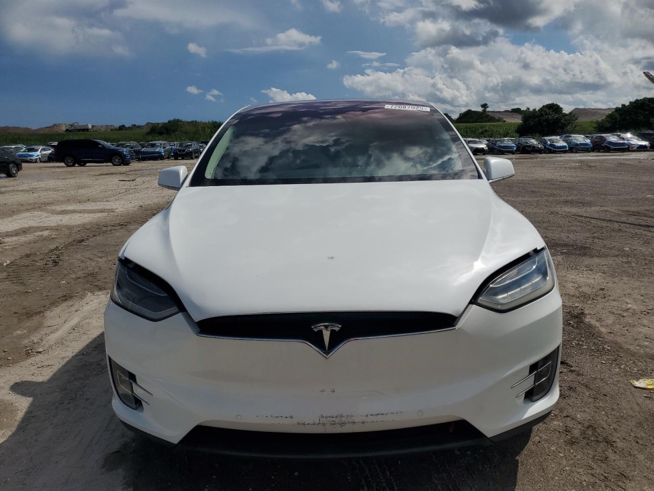 Tesla Model X Image 12