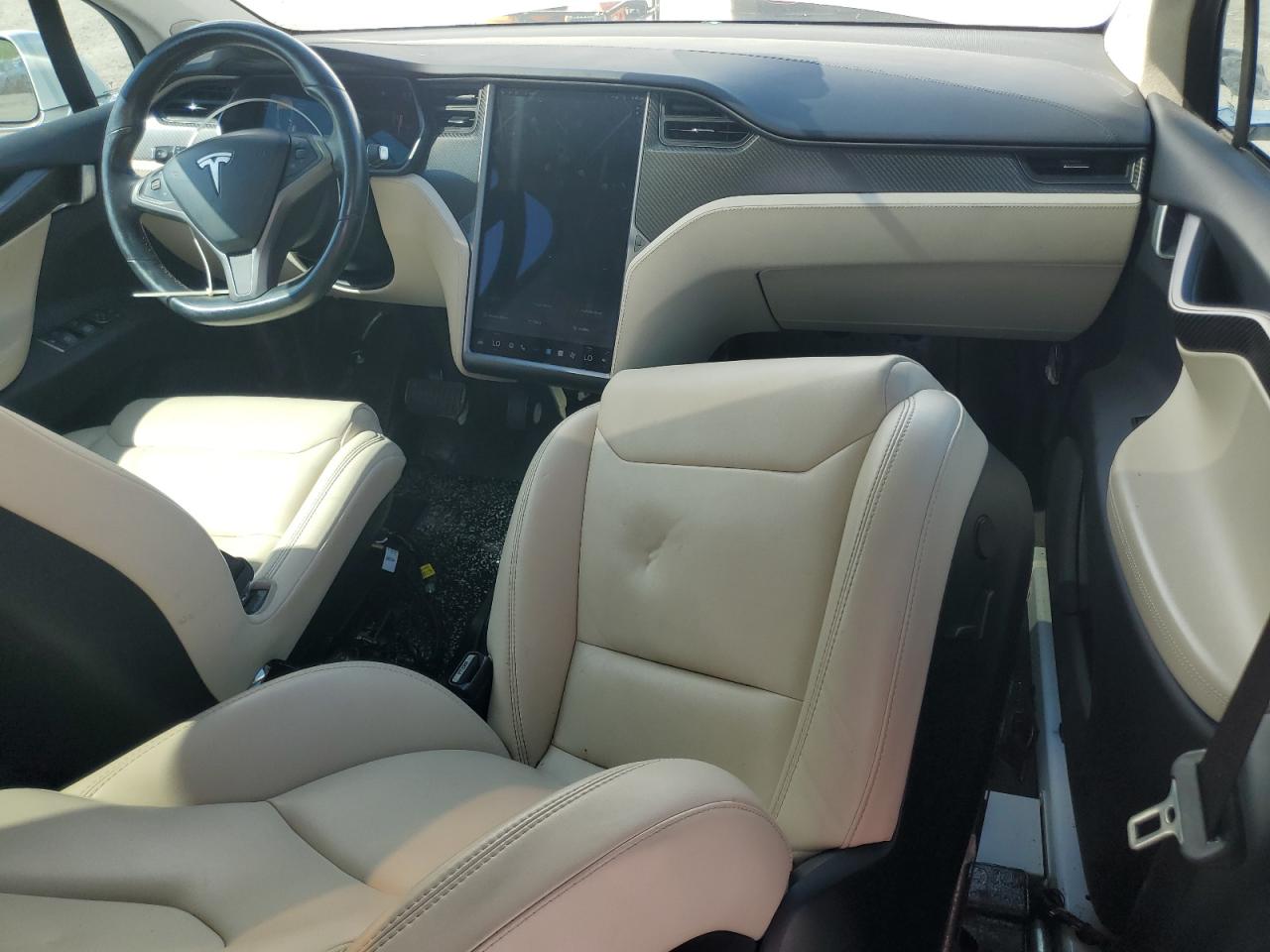 Tesla Model X Image 7