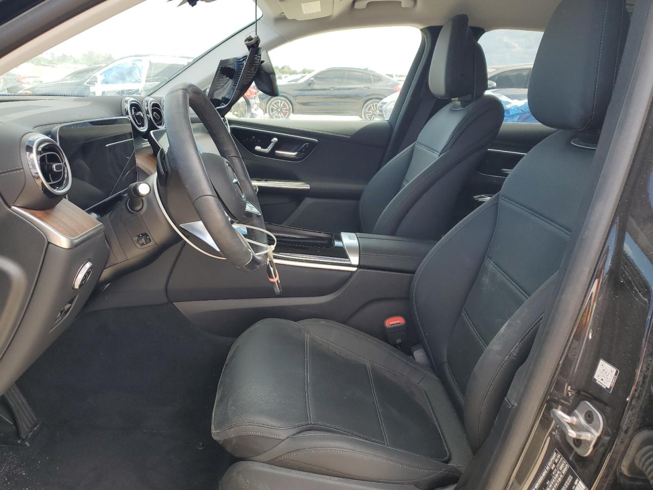 Mercedes-Benz GLC 350e Image 13