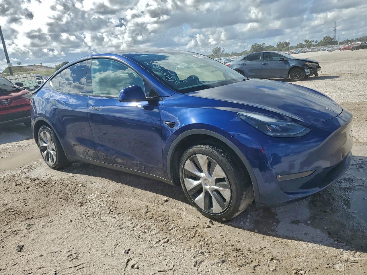 Tesla Model Y Image 12