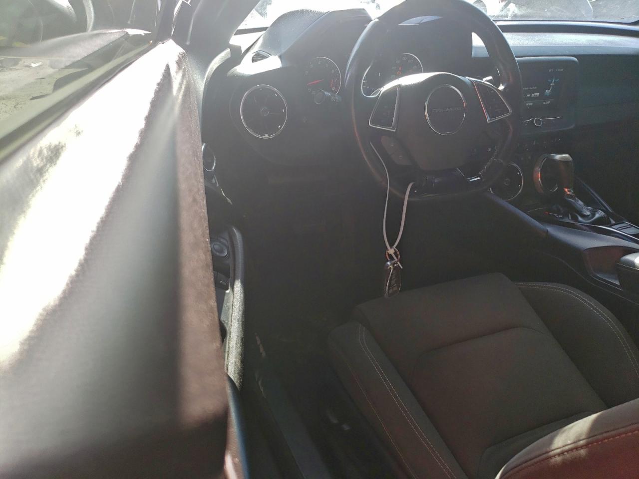 Chevrolet Camaro Lt Image 8