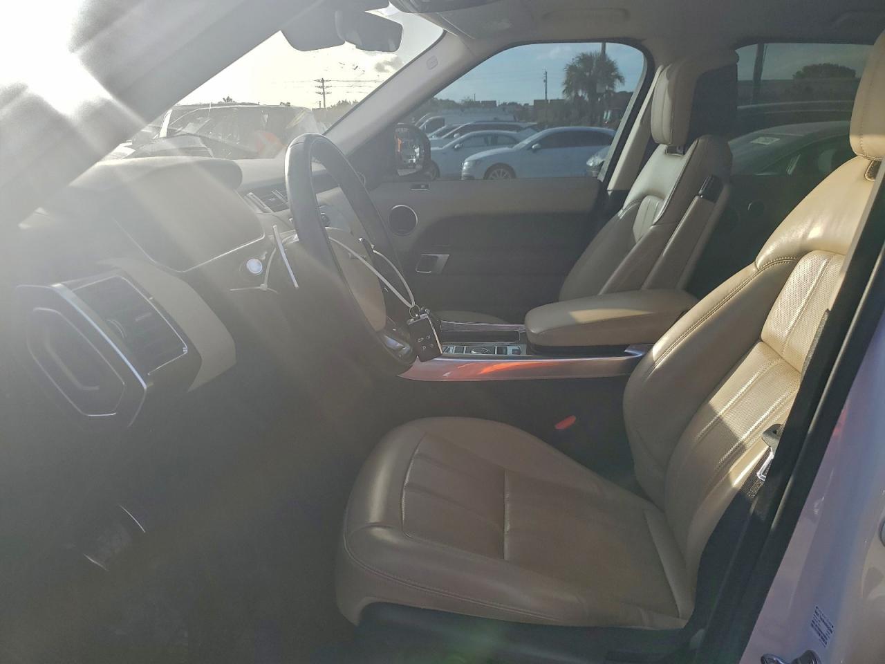 Land Rover Range Rover Hse Silver Edition Image 8