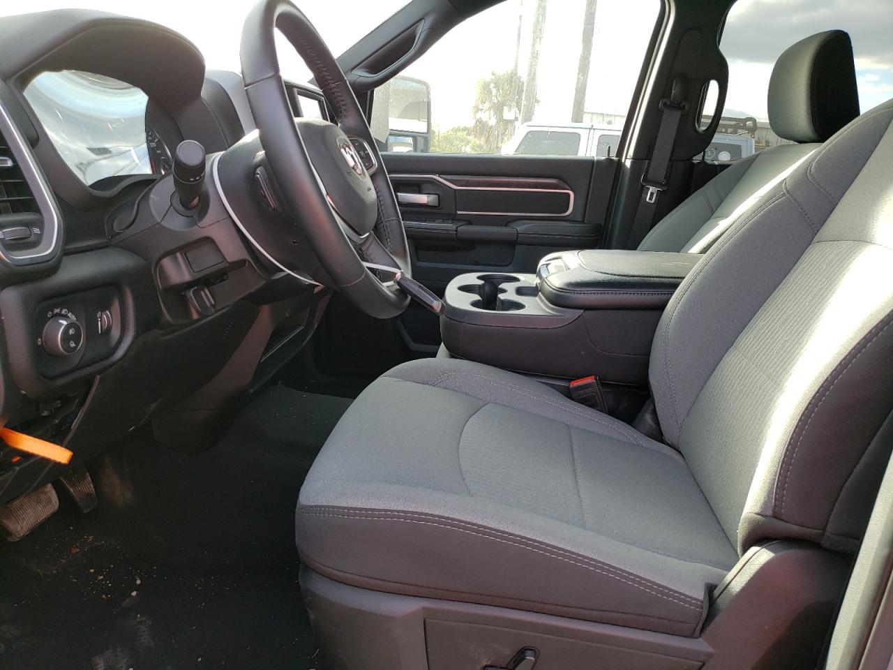 Ram 2500 Big Horn Image 3