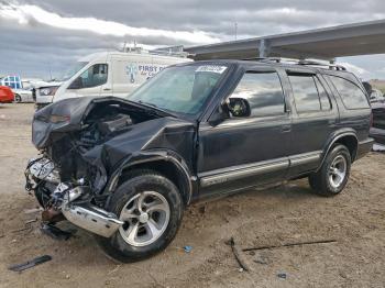  Salvage Chevrolet Blazer