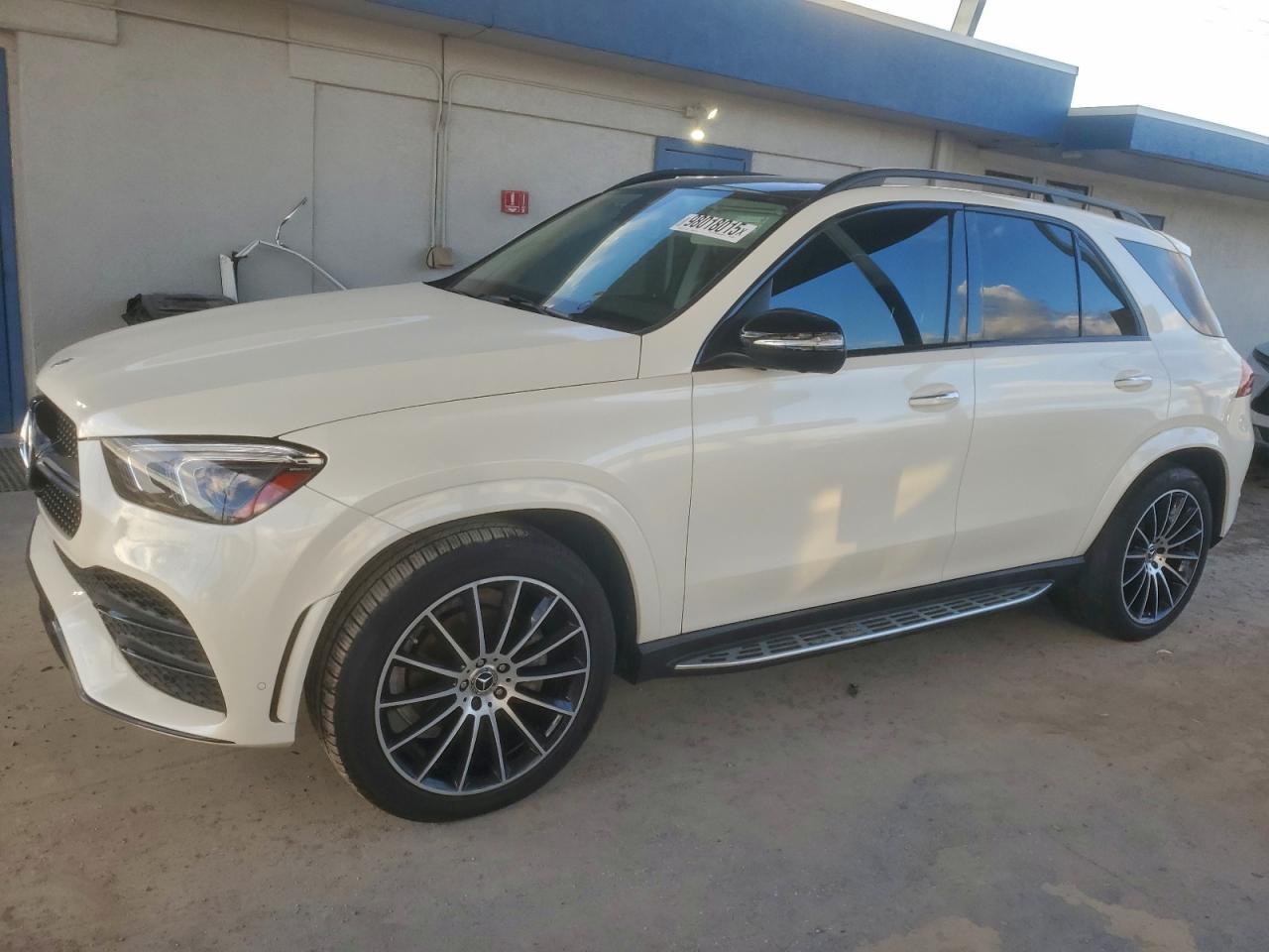 Mercedes-Benz GLE 350 Image 1