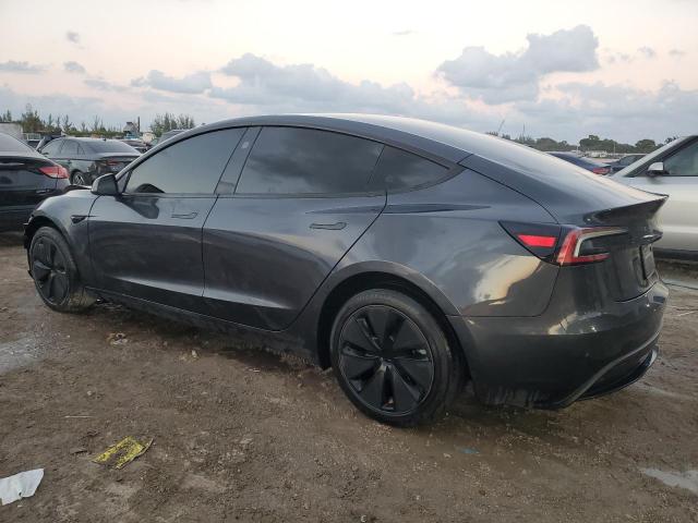 Tesla Model 3 Image 6