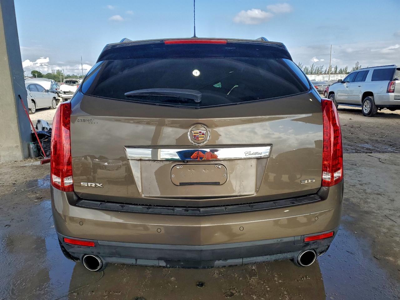 Cadillac SRX Luxury Collection Image 11