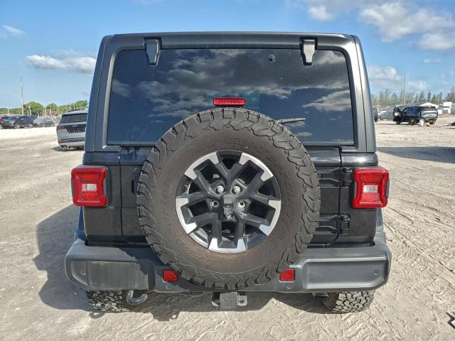 Jeep Wrangler Sahara Image 4