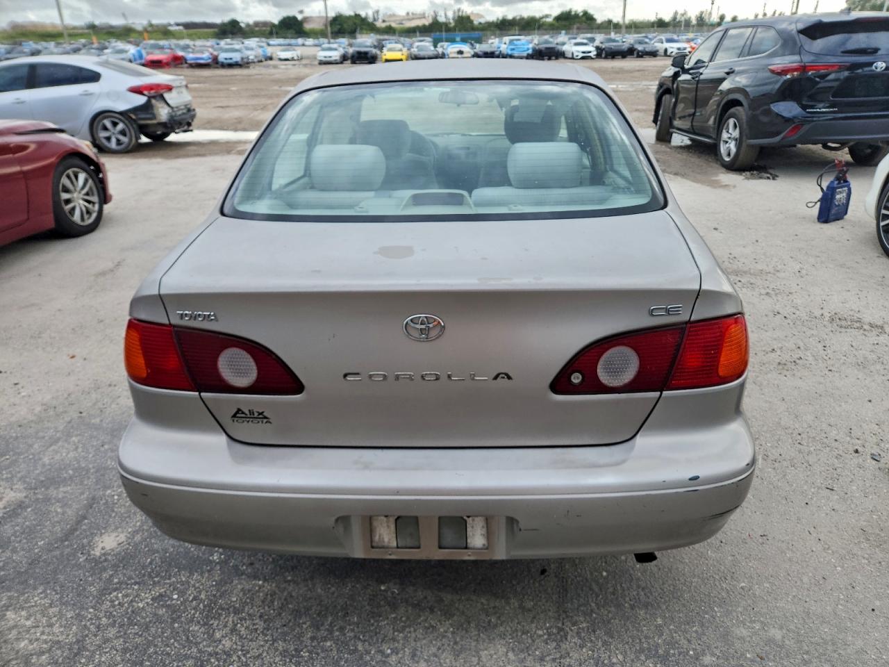 Toyota Corolla Ce Image 10