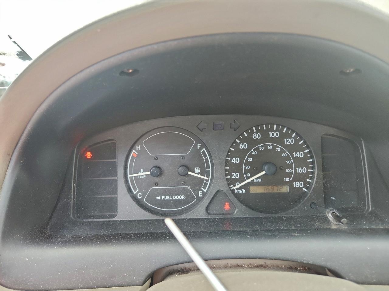 Toyota Corolla Ce Image 8