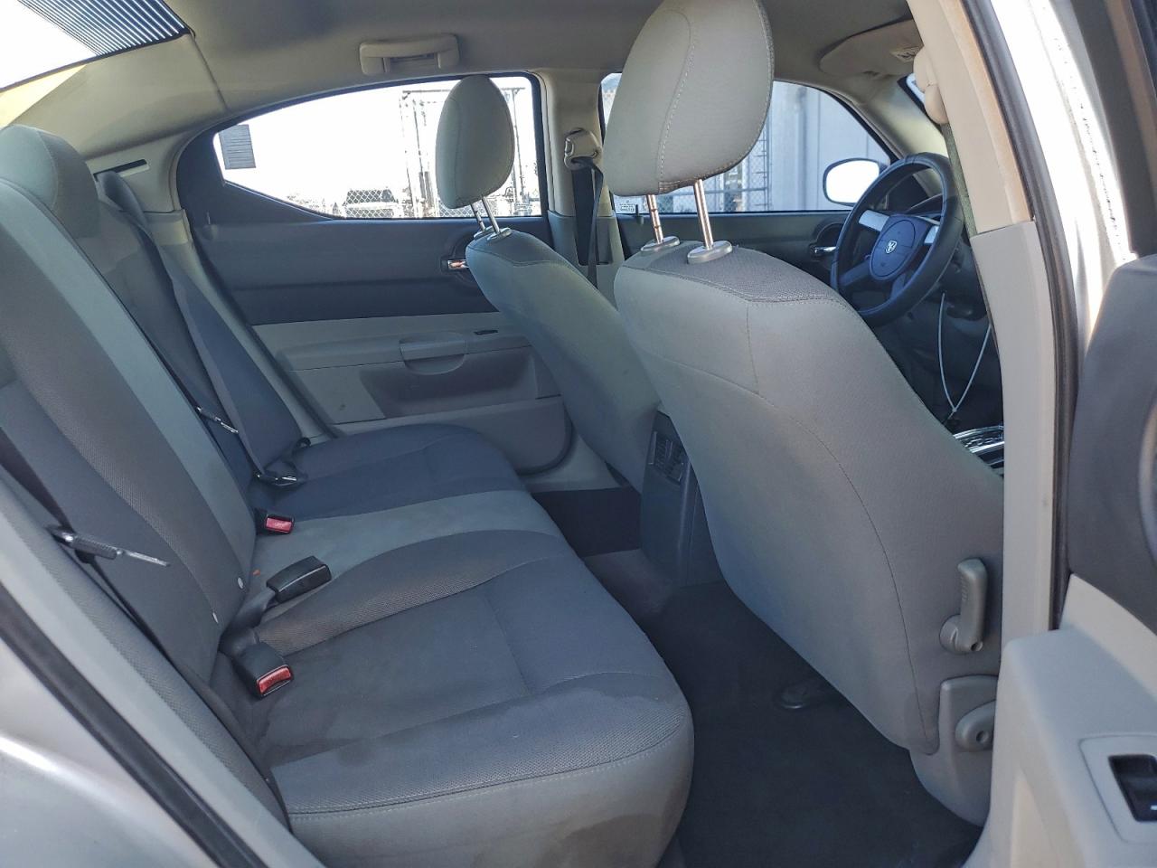 Dodge Charger Se Image 9