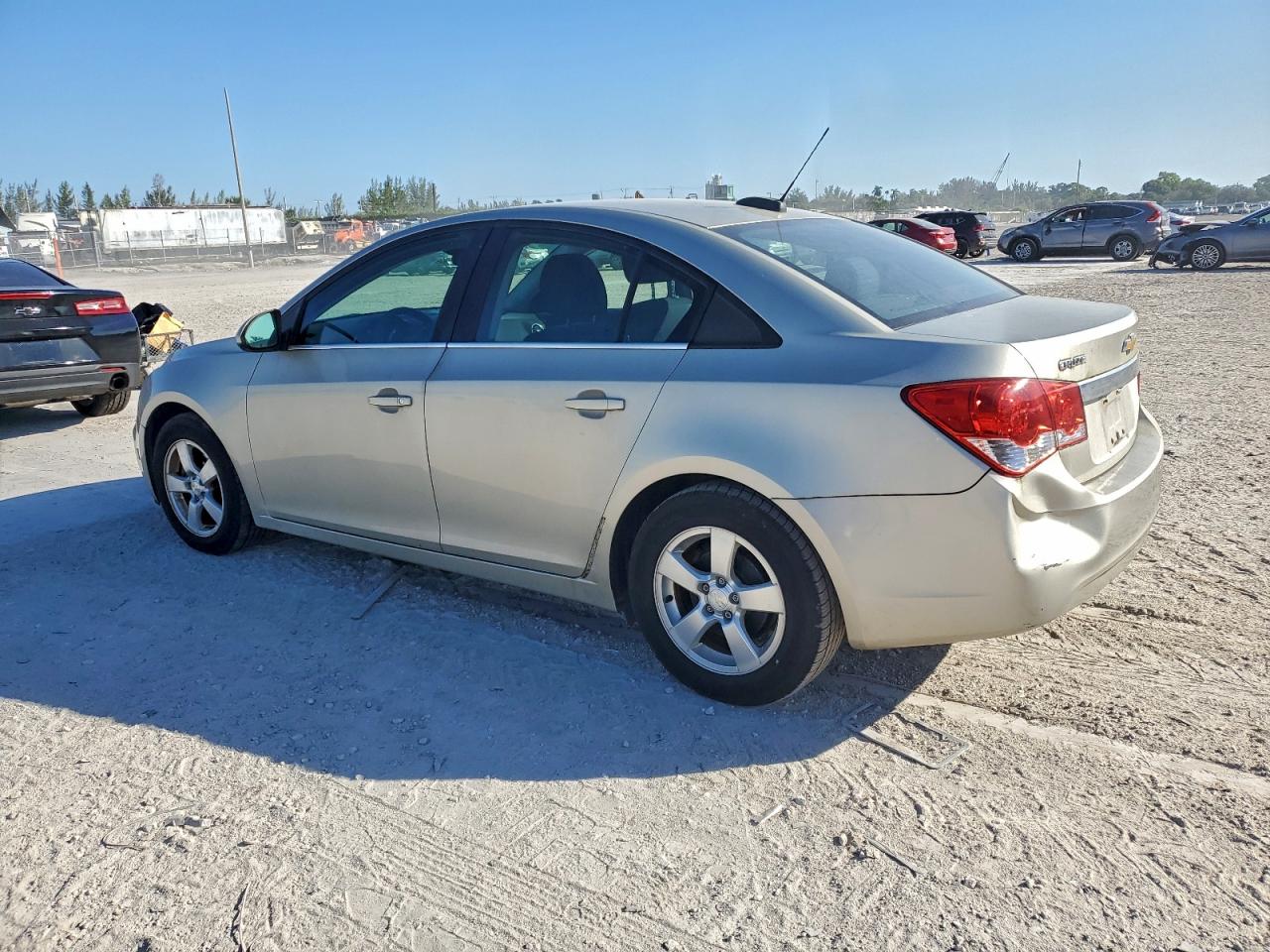 Chevrolet Cruze Lt Image 2